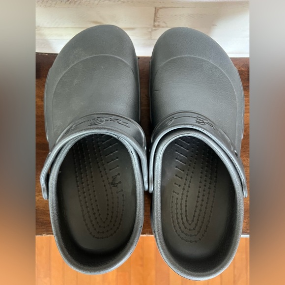 Crocs MARIO Batali Bistro Chef, Nurse Work Clogs Mens 6, Women's 8 - Picture 4 of 8